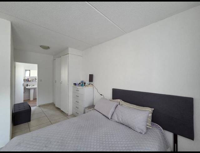 3 BEDROOM TOWNHOUSE FOR SALE IN MARAIS STEYN PARK